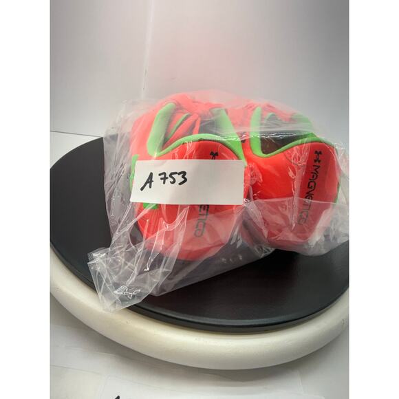 Under Armour UA Magnetico Pro 3 FG Womens Sz 11 Soccer Cleats 3027497-600 Orange - Picture 11 of 11